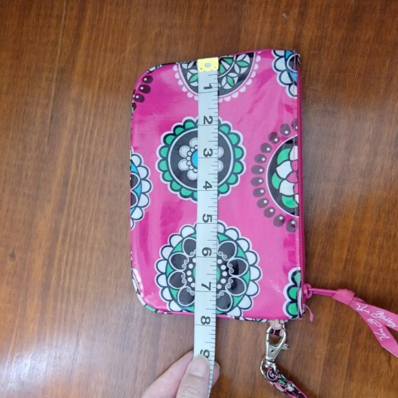 VERA BRADLEY Cupcakes Pink PVC Vinyl Zip 8" Wristlet Organizer Retired 2009 - Picture 6 of 15